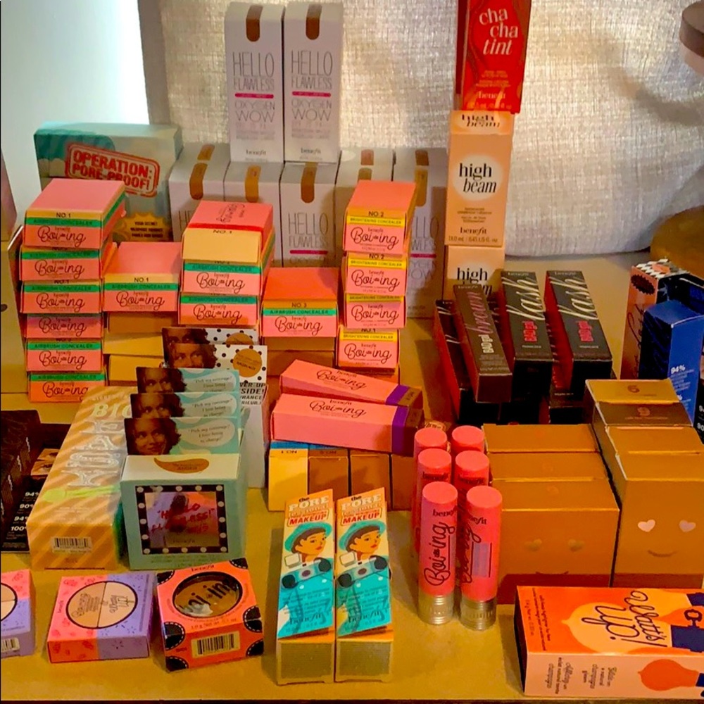 Benefit makeup lot